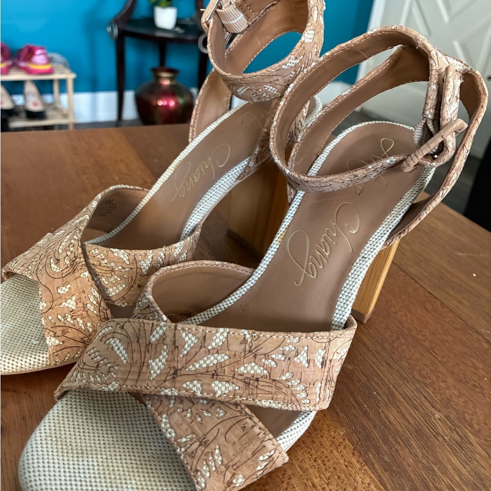 Arturo Chiang Tan Heels with Elegant Open-Toe Design